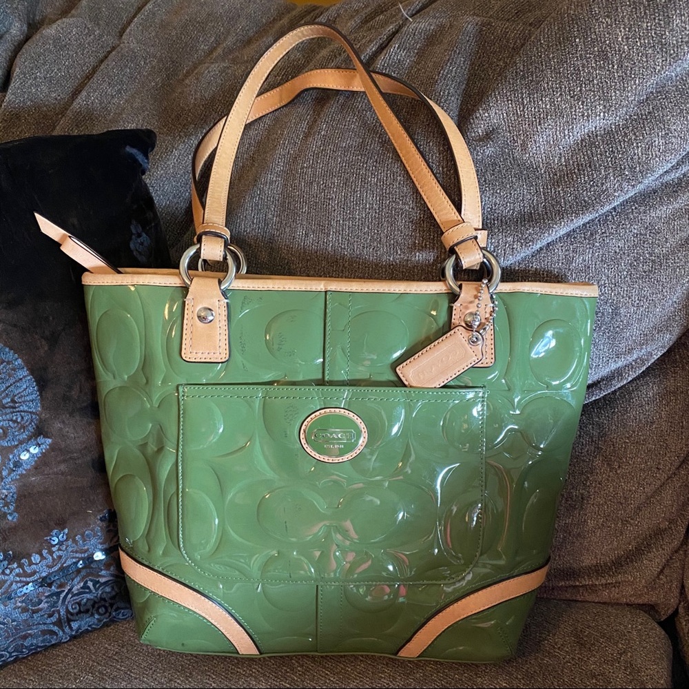 Coach green patent leather Verdi’s cc bag